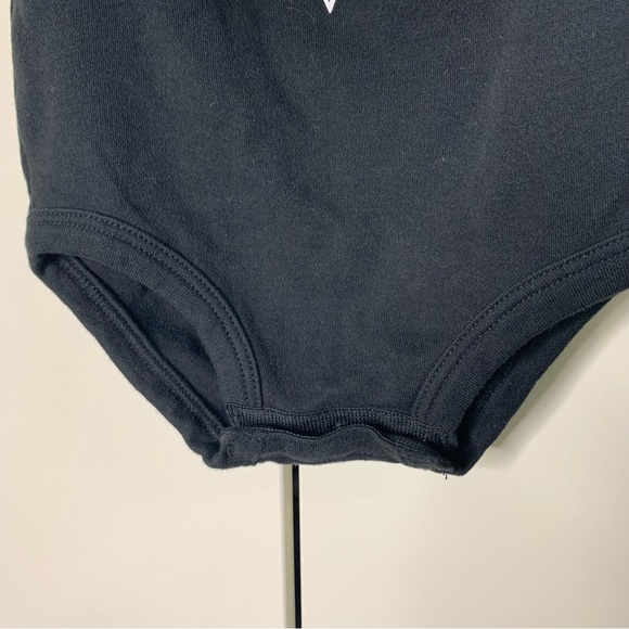 Infant’s NHL San Jose Sharks Graphic Bodysuit - Picture 8 of 11